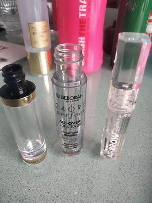 8 Σταθμός εργασίας Μηχανή αυτοματοποιημένης θερμής γραμματοσήμανσης για εκτύπωση μικρών εμπορευματοκιβωτίων 45pcs/min