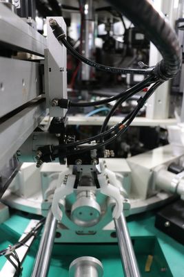 Μηχανή εκτύπωσης με πολυχρωματική οθόνη 380 Volt 35pcs/Min Cap Screen Printer